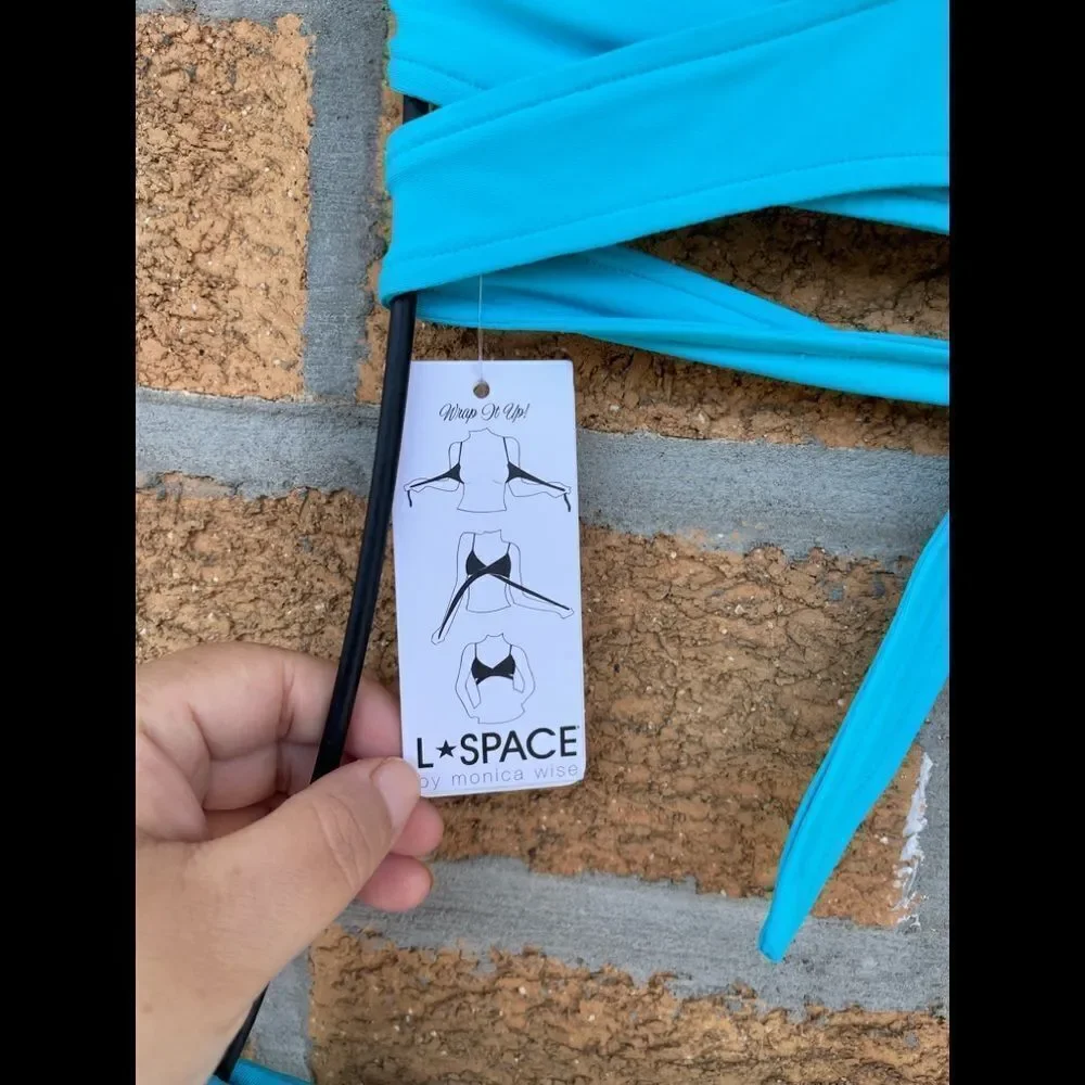 turquoise color